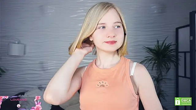 Snapshot of OdelinaFicken chatting on November 2025 05:23:01 AM OdelinaFicken online show from November 2025 05:23:01 AM