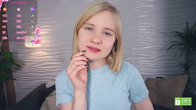 Snapshot of OdelinaFicken chatting on December 2025 04:11:02 AM OdelinaFicken online show from December 2025 04:11:02 AM