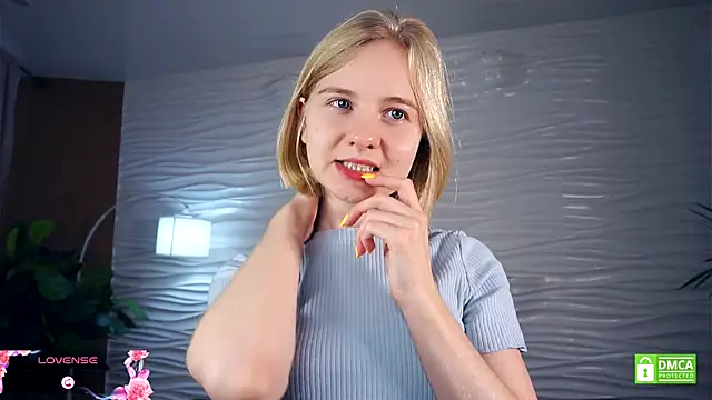 Snapshot of OdelinaFicken chatting on October 2025 05:28:01 AM OdelinaFicken online show from October 2025 05:28:01 AM