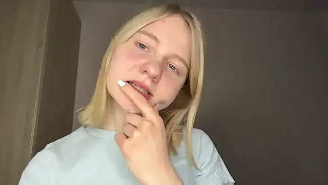 OdelinaFicken online show from February 2026 08:03:01 AM