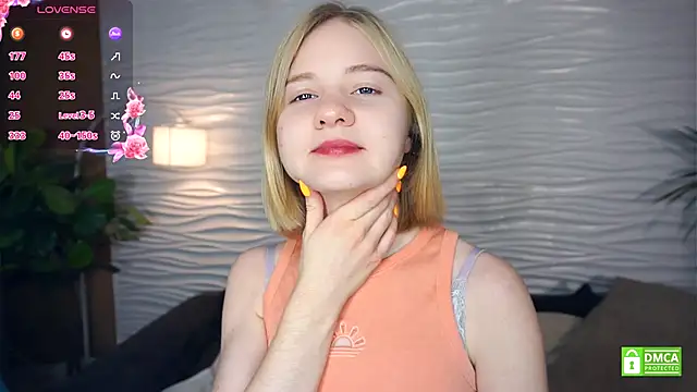 Snapshot of OdelinaFicken chatting on November 2025 04:05:02 AM OdelinaFicken online show from November 2025 04:05:02 AM