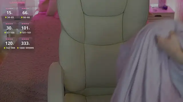 AnittaRays online show from November 2025 11:03:01 AM