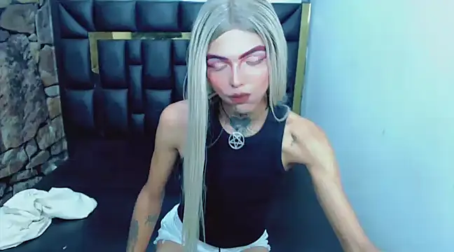 Luna and valery online show from December 2024 08:15:01 PM