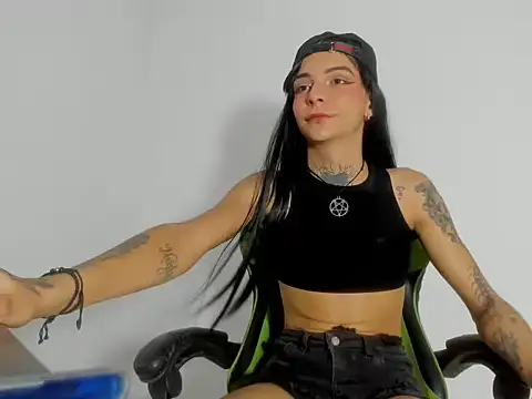 Luna and valery online show from July 2026 04:48:02 PM
