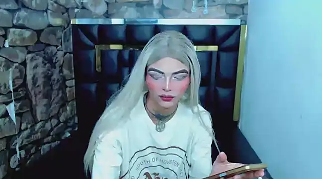 Luna and valery online show from January 2025 08:16:02 PM