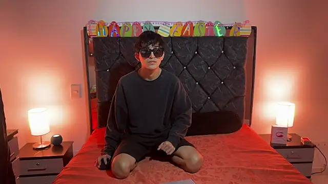 khonsu s online show from April 2026 10:05:02 PM