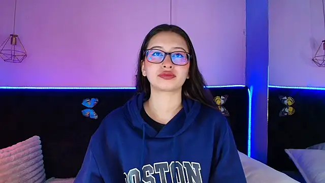 Anastasia Whitee online show from April 2026 12:22:02 PM