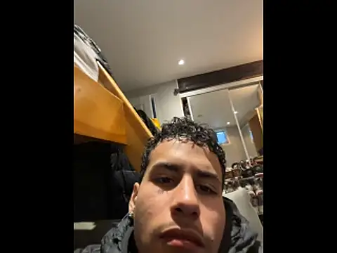 johnycash21 online show from March 2026 10:06:01 PM