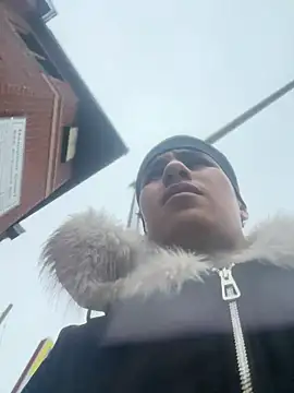 johnycash21 online show from November 2025 01:00:02 PM