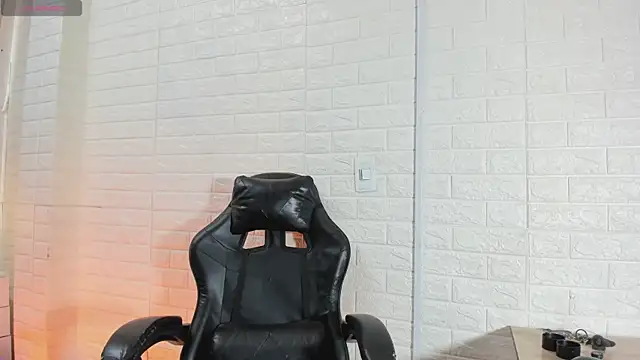 sweet kitty0110 online show from March 2026 07:53:02 PM