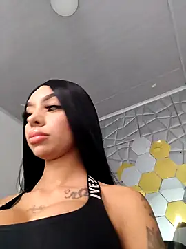Tiffanny online show from October 2025 02:37:01 AM