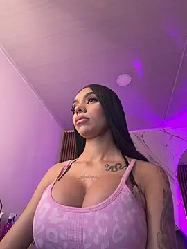 Snapshot of Tiffanny chatting on March 2026 01:39:01 PM Tiffanny online show from March 2026 01:39:01 PM