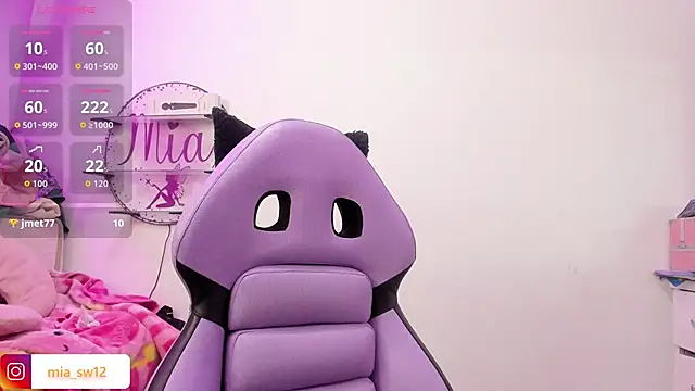 mia johns  online show from February 2026 03:50:01 AM