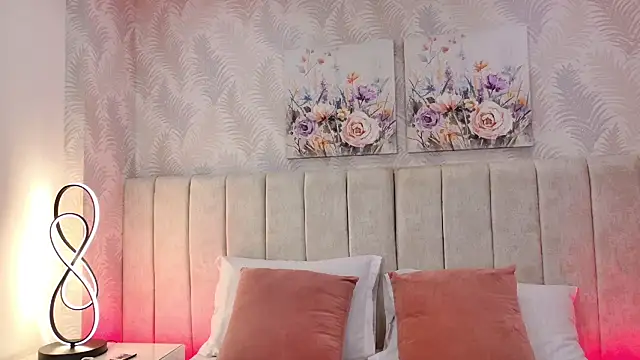 MeganCruzGB online show from November 2025 01:01:01 PM