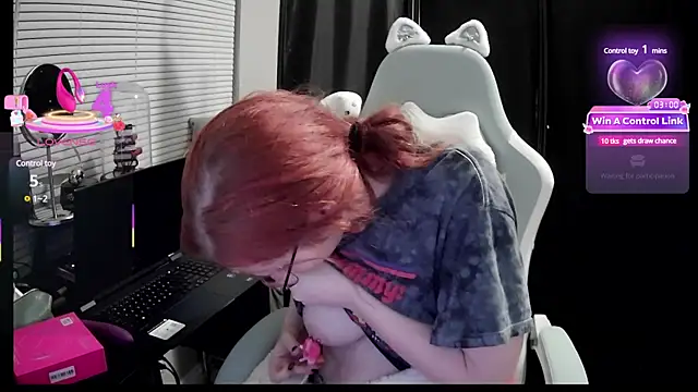 LilyFoxxx online show from February 2025 04:21:02 AM