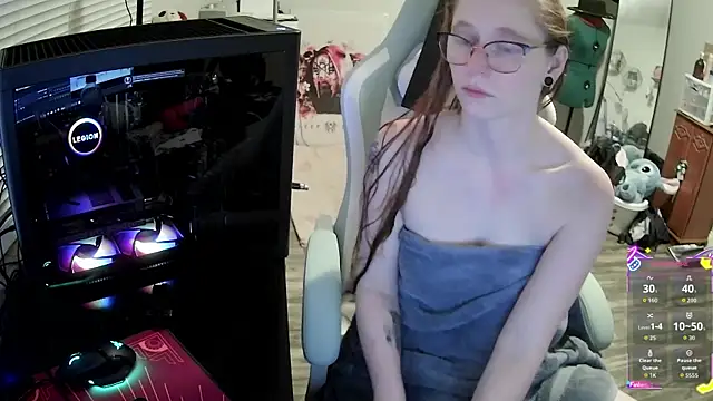 LilyFoxxx online show from November 2025 04:12:02 AM