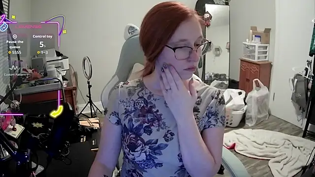 LilyFoxxx online show from September 2025 03:17:01 AM