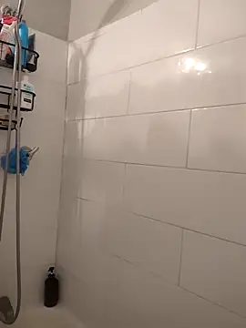 LilyFoxxx online show from April 2026 05:15:01 AM