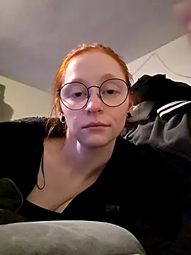 LilyFoxxx online show from March 2026 05:53:02 AM