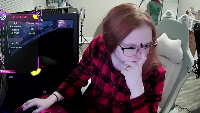 LilyFoxxx online show from October 2025 03:30:02 AM