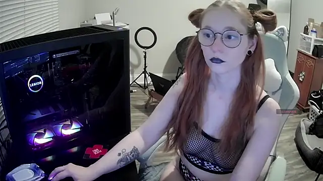 Snapshot of LilyFoxxx chatting on January 2026 06:06:02 AM LilyFoxxx online show from January 2026 06:06:02 AM