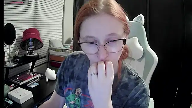 LilyFoxxx online show from March 2025 03:23:02 AM