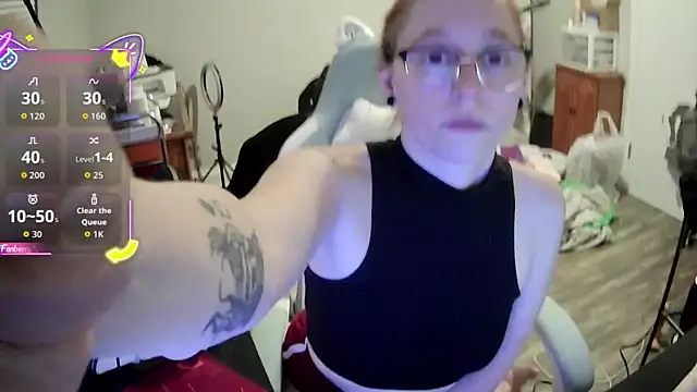 LilyFoxxx online show from October 2025 03:19:02 AM