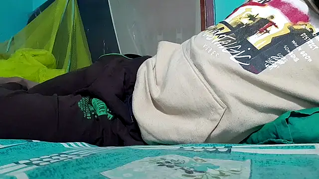 Snapshot of savage_lucifer8 chatting on December 2024 01:11:02 PM savage lucifer8 online show from December 2024 01:11:02 PM