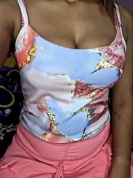 Snapshot of Aaliyalove1 chatting on February 2025 08:11:01 PM Aaliyalove1 online show from February 2025 08:11:01 PM