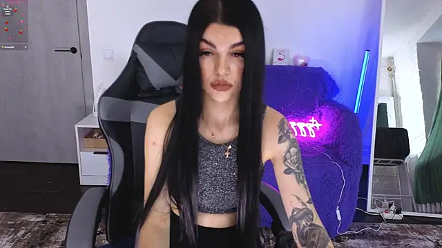 Tiffany lab online show from November 2025 10:58:02 AM