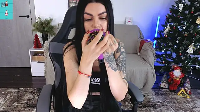 Tiffany lab online show from January 2026 09:47:02 AM