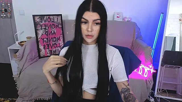 Tiffany lab online show from October 2025 12:37:02 PM