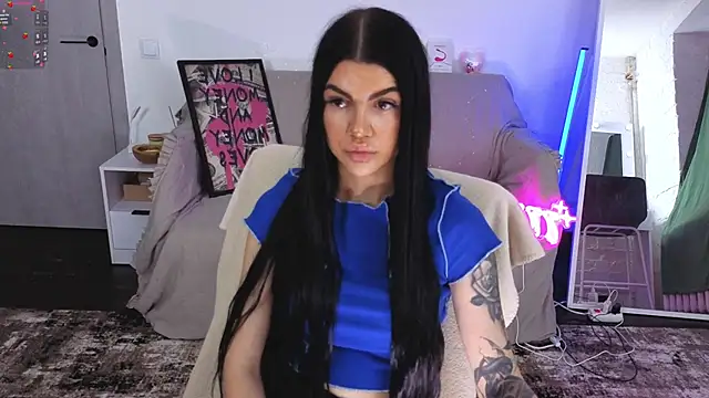 Tiffany lab online show from November 2025 10:19:01 AM