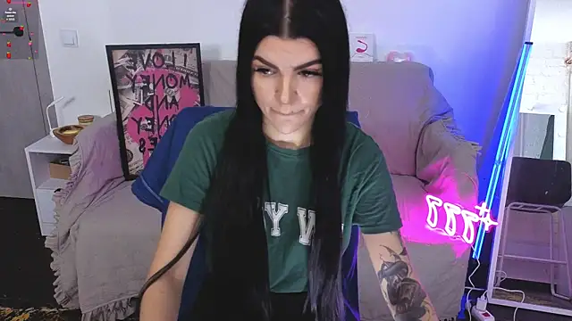 Tiffany lab online show from October 2025 11:53:01 AM