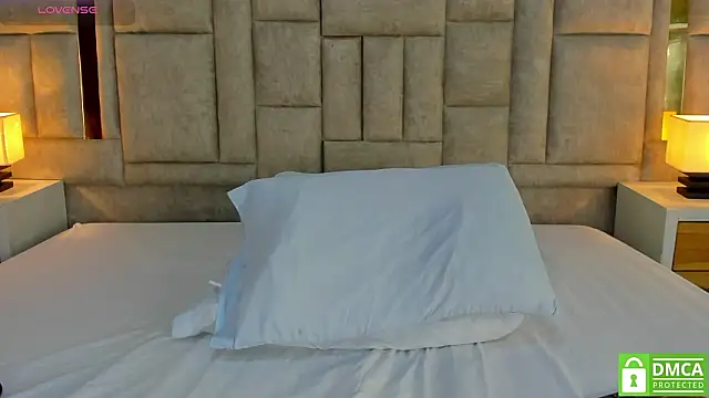 valtira nova online show from March 2026 07:36:02 PM