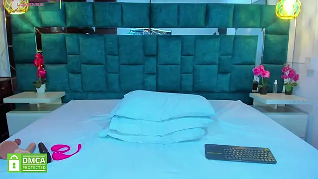 Snapshot of valtira_nova chatting on November 2025 06:44:02 PM valtira nova online show from November 2025 06:44:02 PM