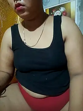 Snapshot of Super-Couple chatting on April 2026 01:34:01 AM Super-Couple online show from April 2026 01:34:01 AM