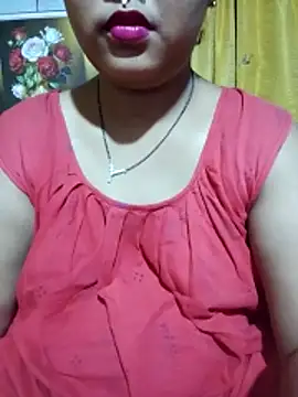 Snapshot of Super-Couple chatting on May 2026 04:10:01 PM Super-Couple online show from May 2026 04:10:01 PM