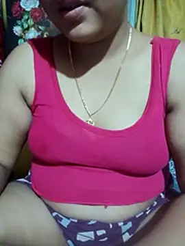 Snapshot of Super-Couple chatting on May 2026 04:27:01 PM Super-Couple online show from May 2026 04:27:01 PM