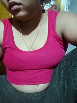 Snapshot of Super-Couple chatting on May 2026 04:09:01 AM Super-Couple online show from May 2026 04:09:01 AM