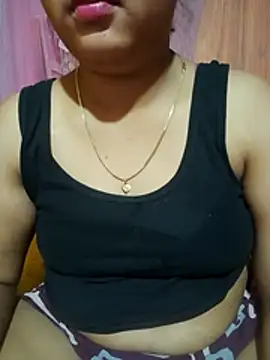 Snapshot of Super-Couple chatting on April 2026 08:00:02 PM Super-Couple online show from April 2026 08:00:02 PM