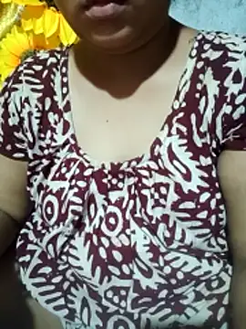 Snapshot of Super-Couple chatting on May 2026 02:28:02 PM Super-Couple online show from May 2026 02:28:02 PM
