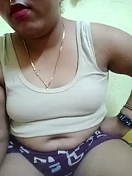 Snapshot of Super-Couple chatting on May 2026 04:12:02 PM Super-Couple online show from May 2026 04:12:02 PM