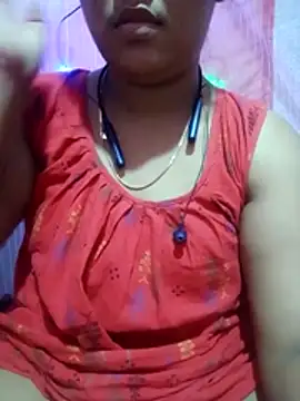 Snapshot of Super-Couple chatting on November 2025 07:07:01 PM Super-Couple online show from November 2025 07:07:01 PM