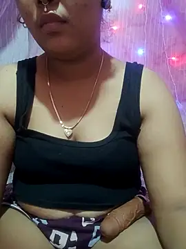 Snapshot of Super-Couple chatting on November 2025 01:09:02 AM Super-Couple online show from November 2025 01:09:02 AM