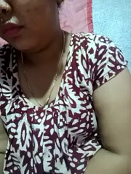 Super-Couple online show from December 2025 04:33:01 PM