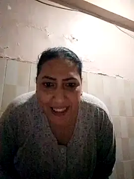 Snapshot of Osha10 chatting on December 2024 07:10:01 PM Osha10 online show from December 2024 07:10:01 PM