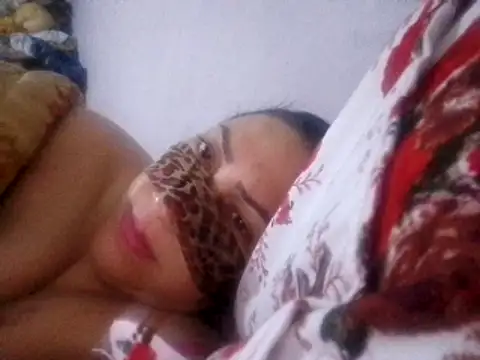 Snapshot of Osha10 chatting on January 2025 11:59:01 PM Osha10 online show from January 2025 11:59:01 PM