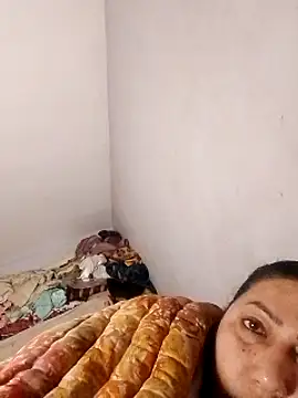 Snapshot of Osha10 chatting on December 2024 11:21:01 PM Osha10 online show from December 2024 11:21:01 PM