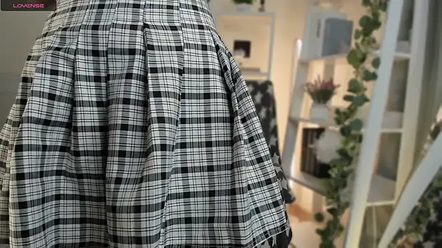 Snapshot of ZaraBluitt chatting on April 2026 09:04:01 AM ZaraBluitt online show from April 2026 09:04:01 AM